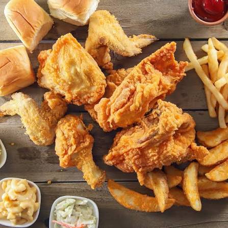 6 Pcs Chicken Wings Large Fries